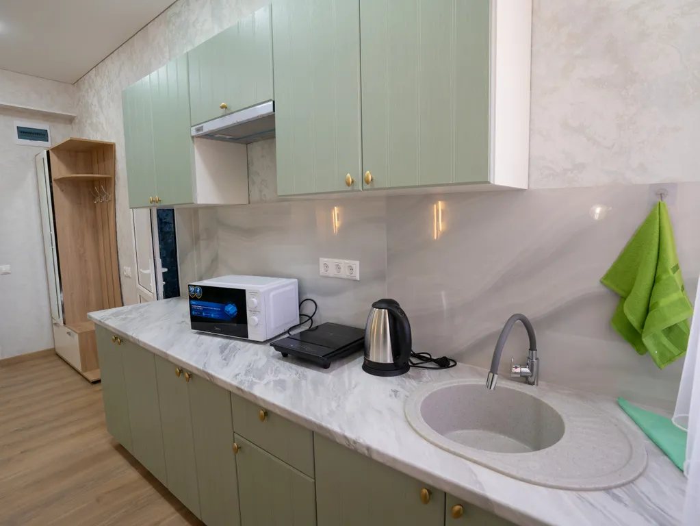 Уютная комната с балконом