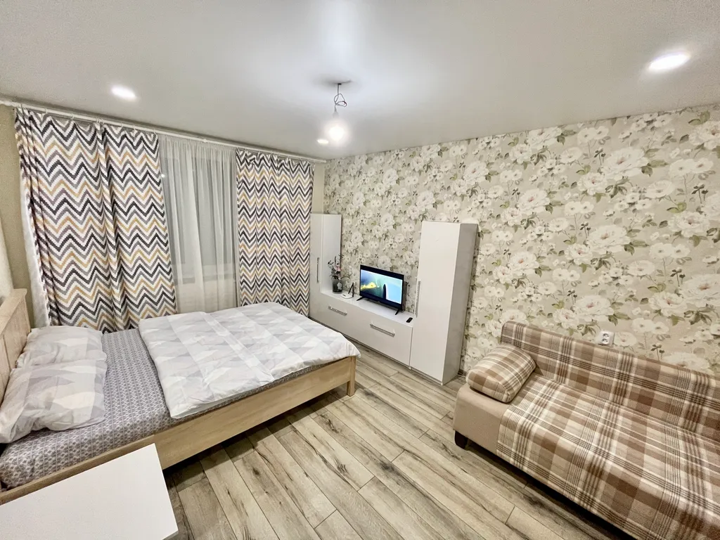 Однокомнатная квартира рядом с ТЦ Матрица — аренда посуточно в Ижевск