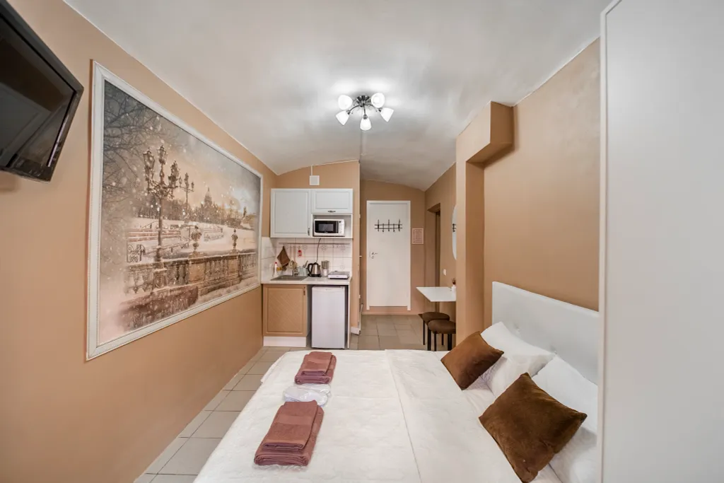 Студия у Таврического сада и метро