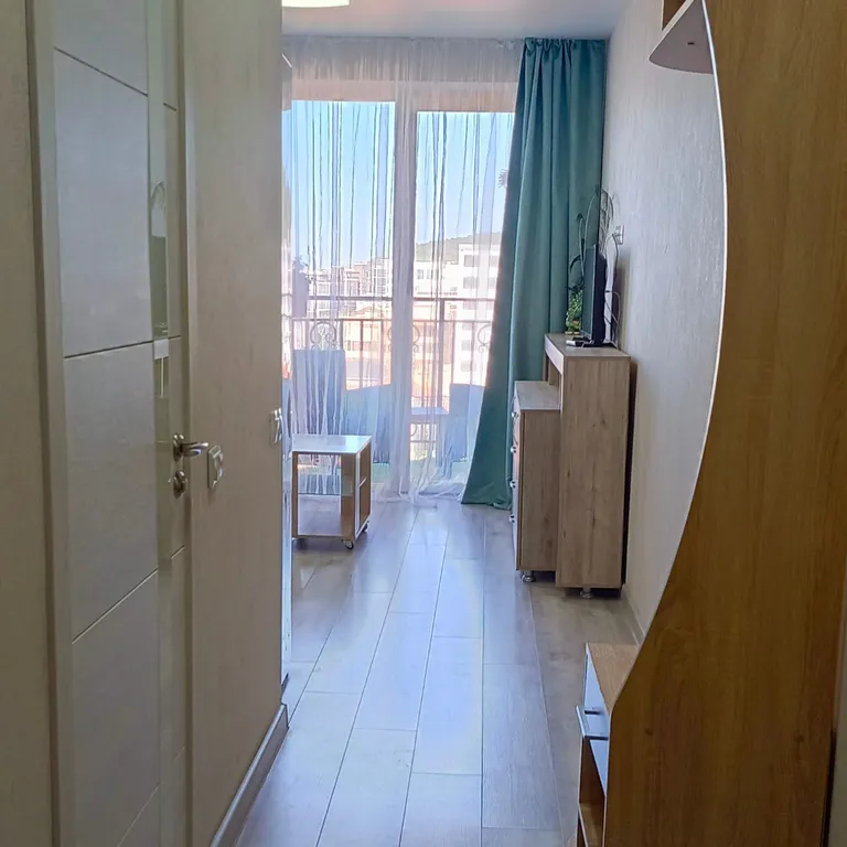 Видовая уютная студия рядом с морем