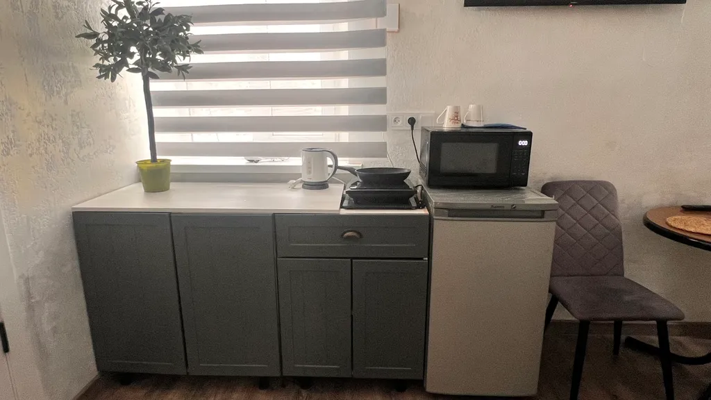 Светлая квартира с тремя окнами в самом центре