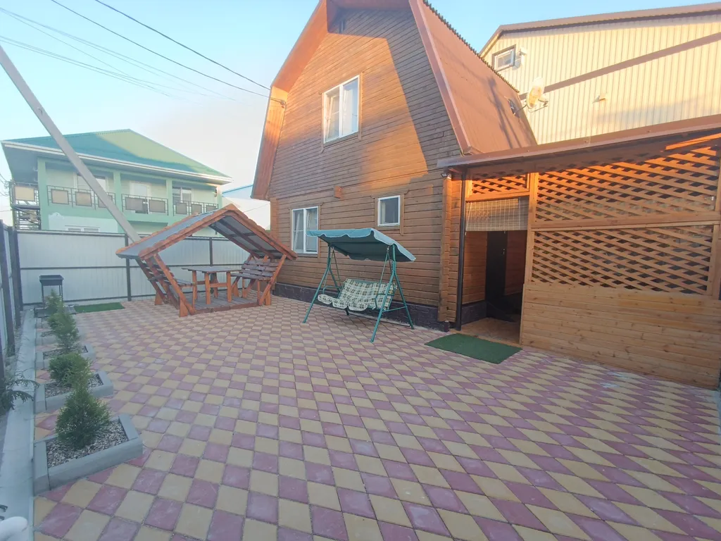 Коттедж Уютный дом под ключ — аренда посуточно в Голубицкая