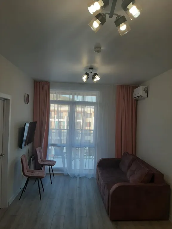 Уютная квартира с видом на горы и бассейн