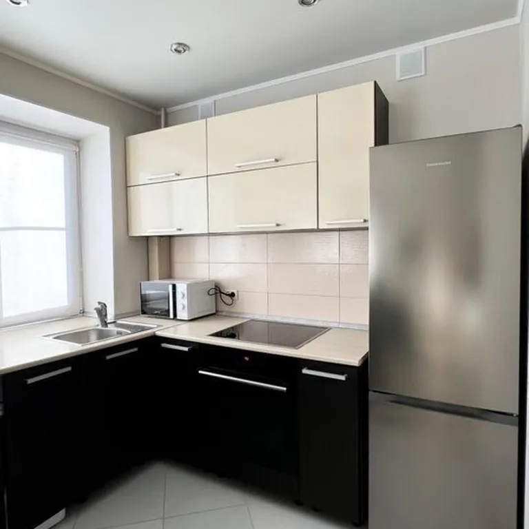 Отличнaя квартирa-студия в историческом цeнтрe горoда