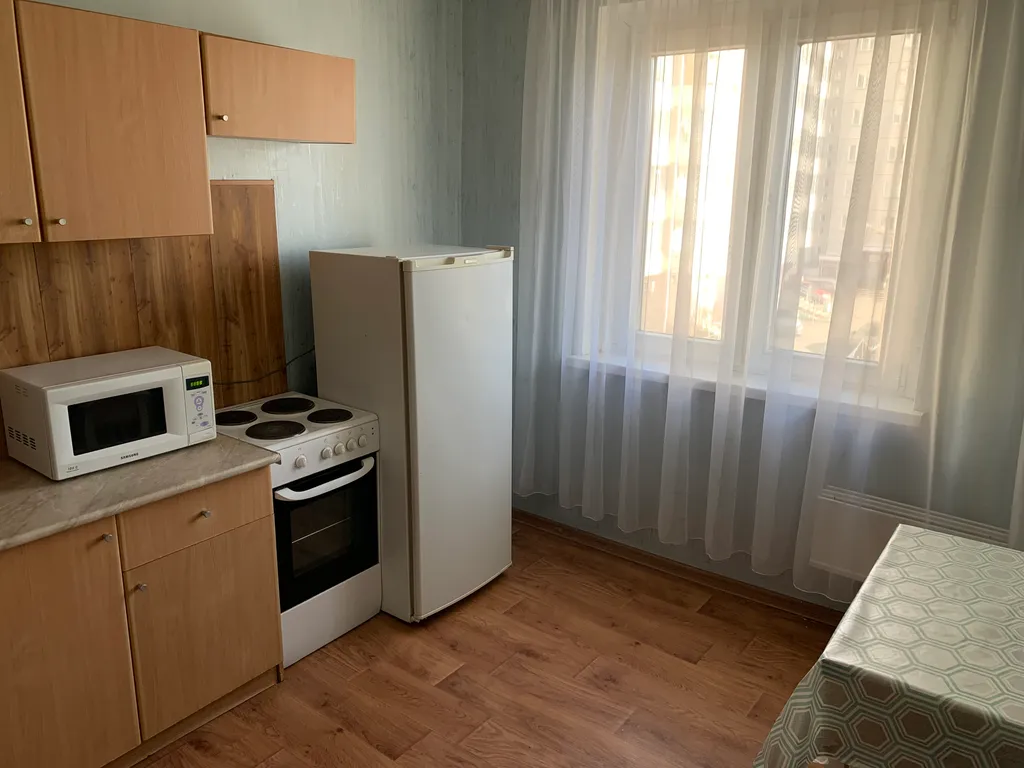 Квартира 1-комнатная квартира через дорогу от ТРЦ Планета — Красноярск