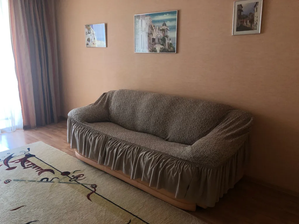 Квартира Уютная трехкомнатная квартира в центре города — Бор