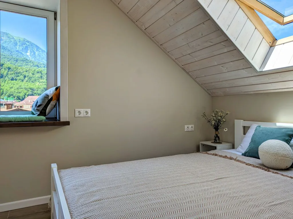 Роскошные двухуровневые апартаменты с панорамным видом на горы