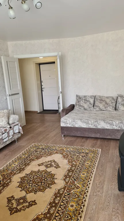 Рядом с авто и жд вокзалом