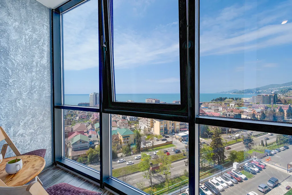 Квартира Квартира Уютная с панорамой на море,балконом, ванной,бассейном на территории ЖК — Адлер