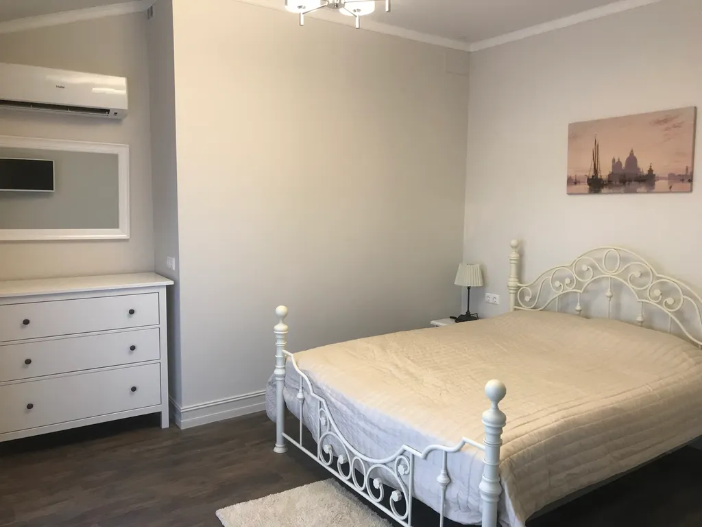 Двухуровневые апартаменты Мандарин парк