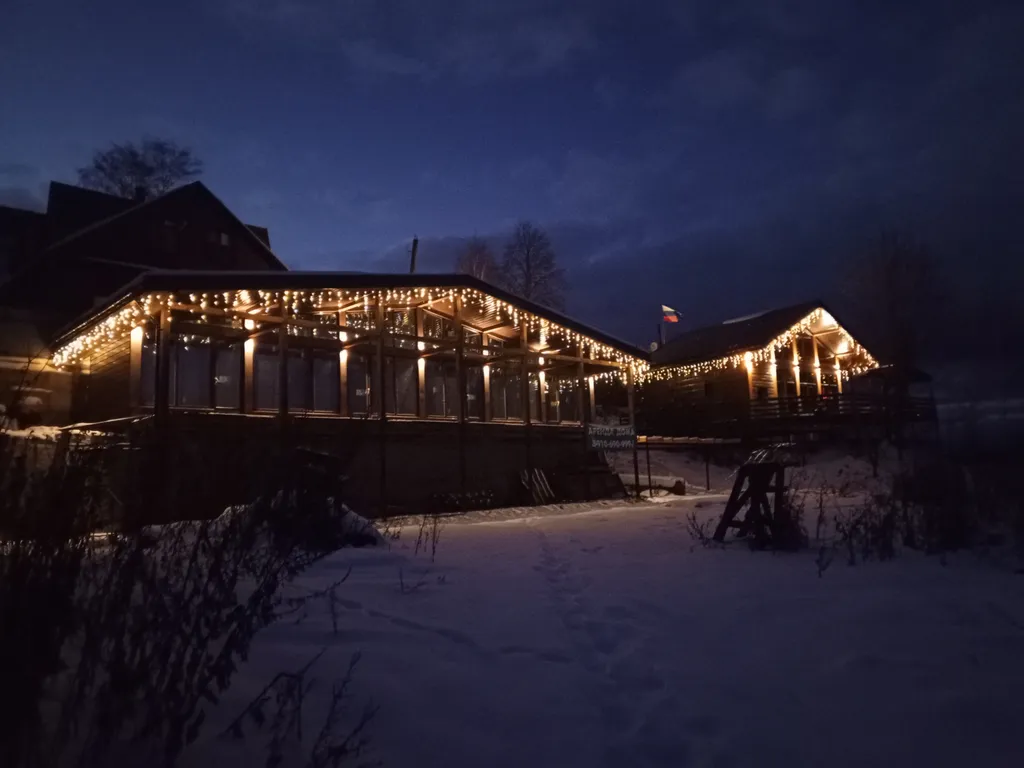 Парящий дом на Волге