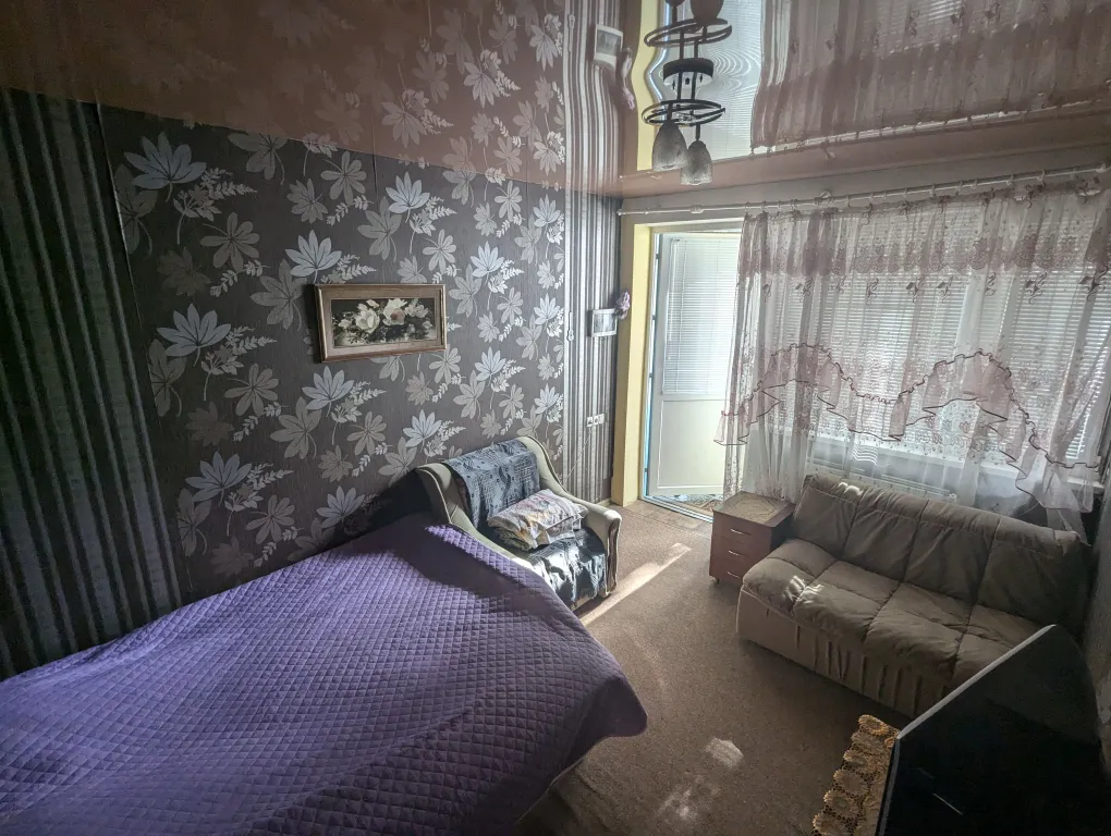 Дом двухэтажный в центре