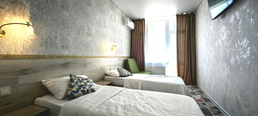 Квартира Двухкомнатная квартира, индивидуальное отопление, парковка, кухня — Судак