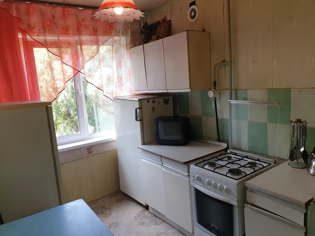 Квартира у метро заречная