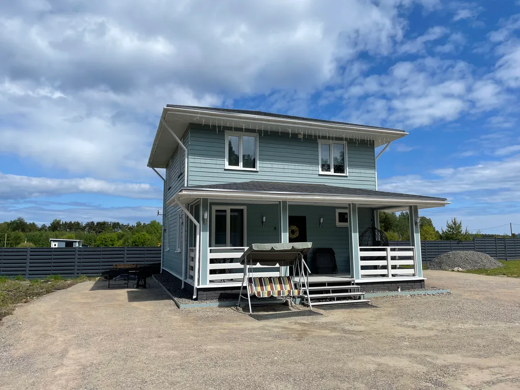 Коттедж Уютный просторный дом у лесного озера — Ларионово