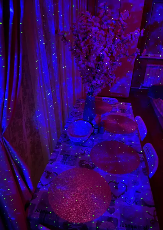 Уютный дом у леса и озера