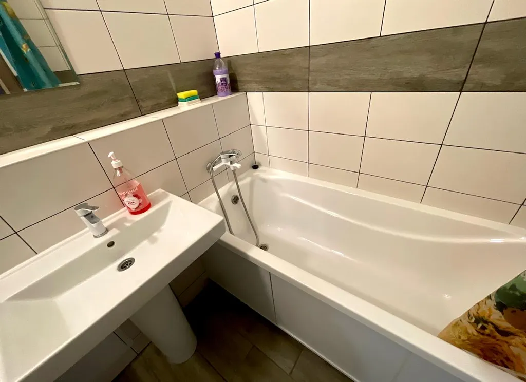 Уютная новая евродвушка с ремонтом и мебелью