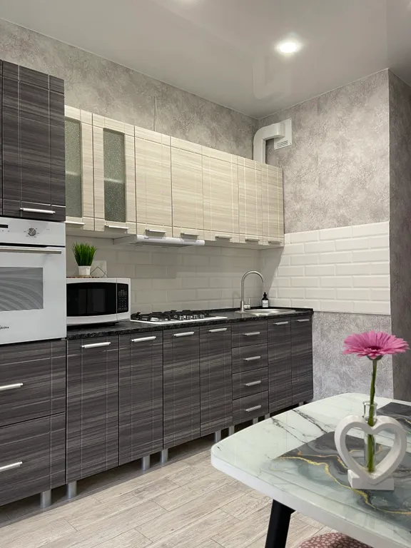 Квартира Квартира Уютная евродвушка в шикарном районе Жигулина Роща — Мирное