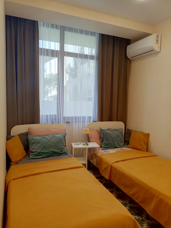 Уютная видовая 2-комнатная квартира у парка и моря