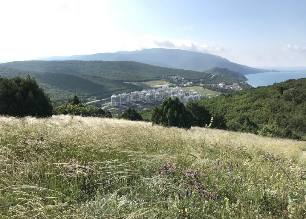 Квартира Двухкомнатная квартира у моря — Варваровка