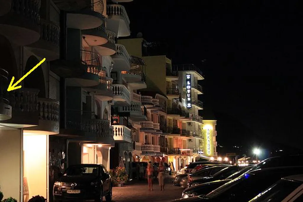 Двухкомнатная квартира у самого моря!(первая линия)