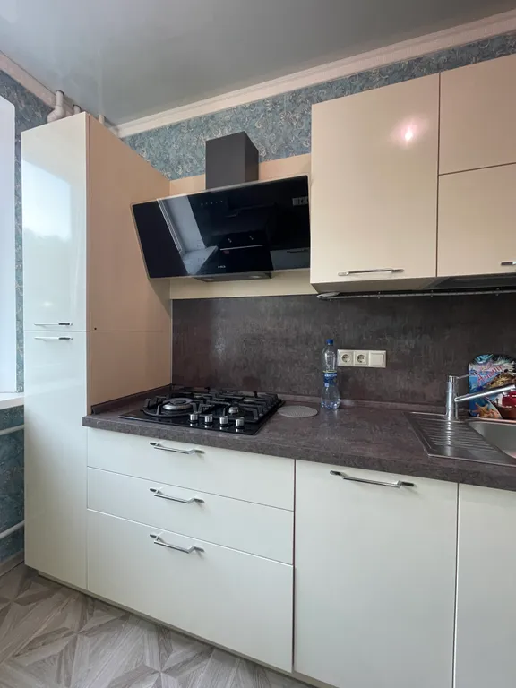 2-комнатная квартира с хорошим ремонтом в новом доме