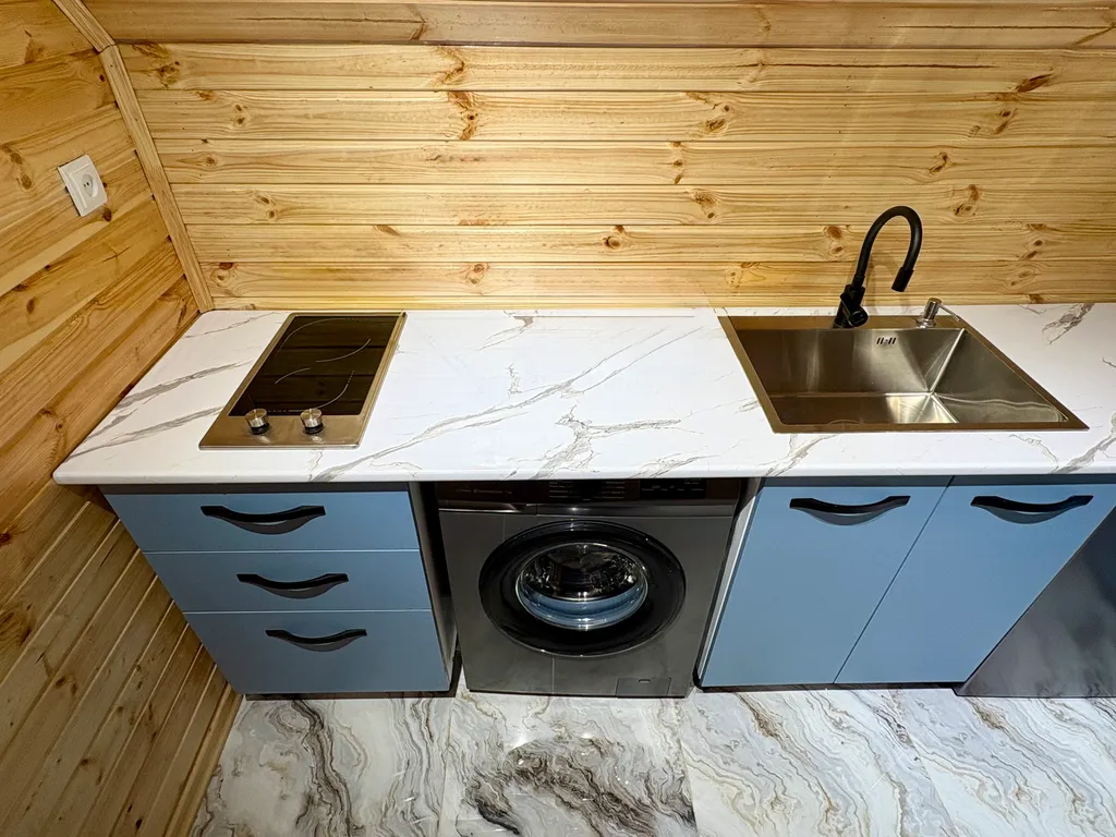 Шале Кедари