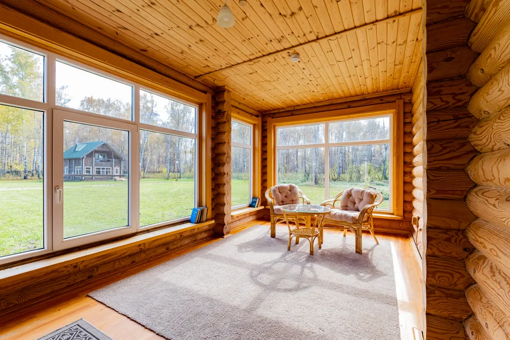 Комфортный дом у реки