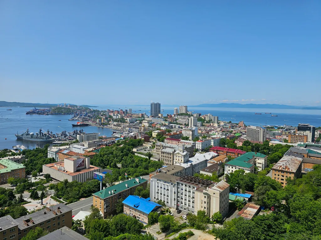 3х.ком.кв. 105 м.кв в ЦЕНТРЕ с видом на море и город, р-он ФУНИКУЛЁРА