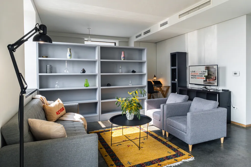 Апартаменты с видом на Каскад