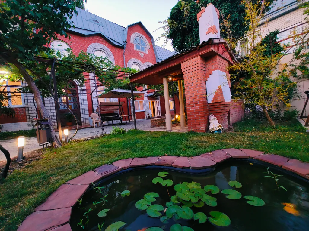 Коттедж Уютный дом с бассейном — Анапа