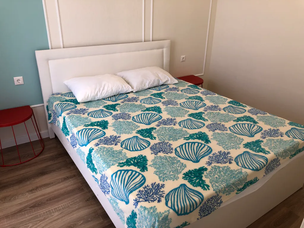 Квартира Семейные апартаменты с балконом №02 на 5 человек — аренда посуточно в Ольгинка