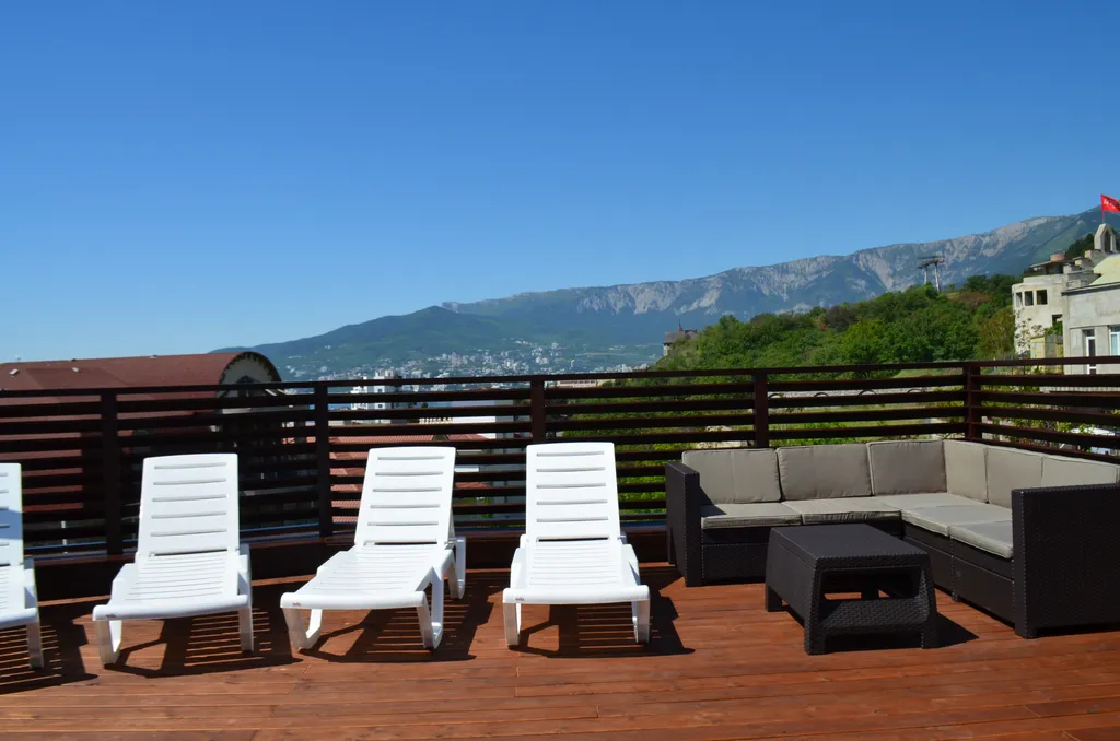 Апартаменты с бассейном на крыше дома