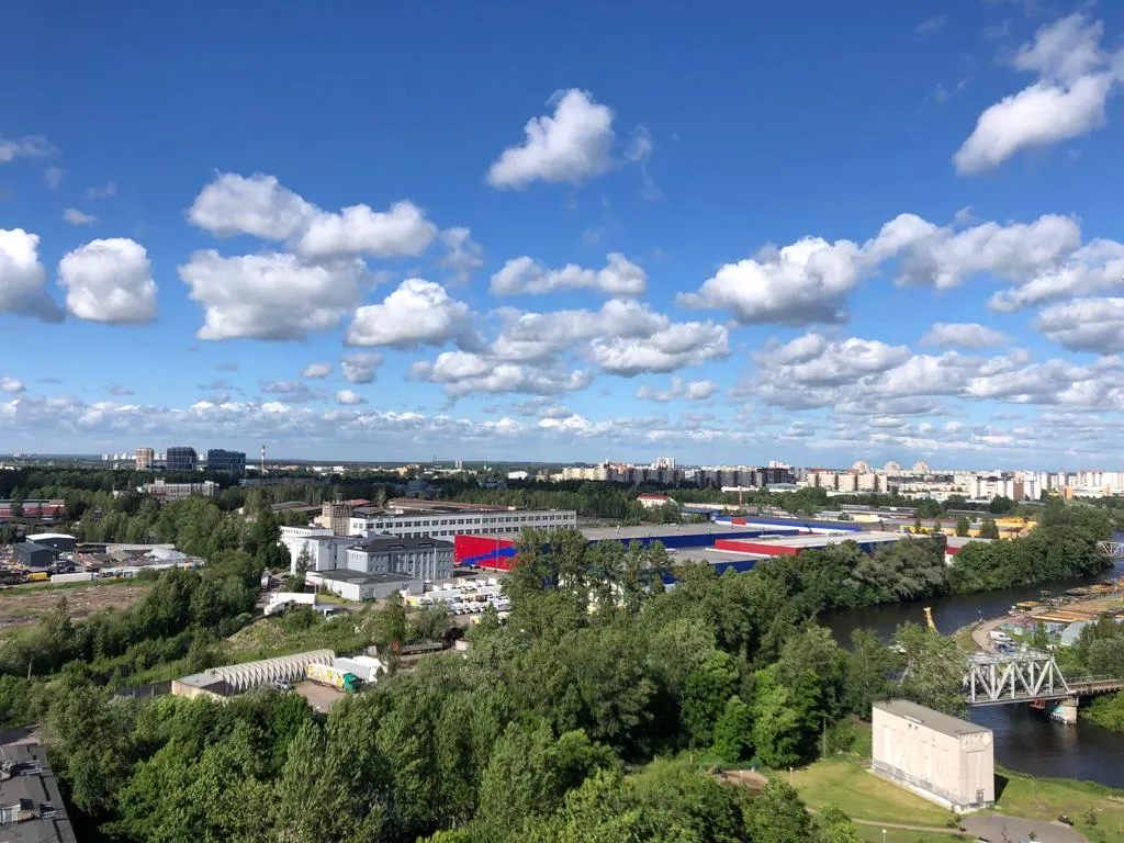 Студия у метро Ладожская
