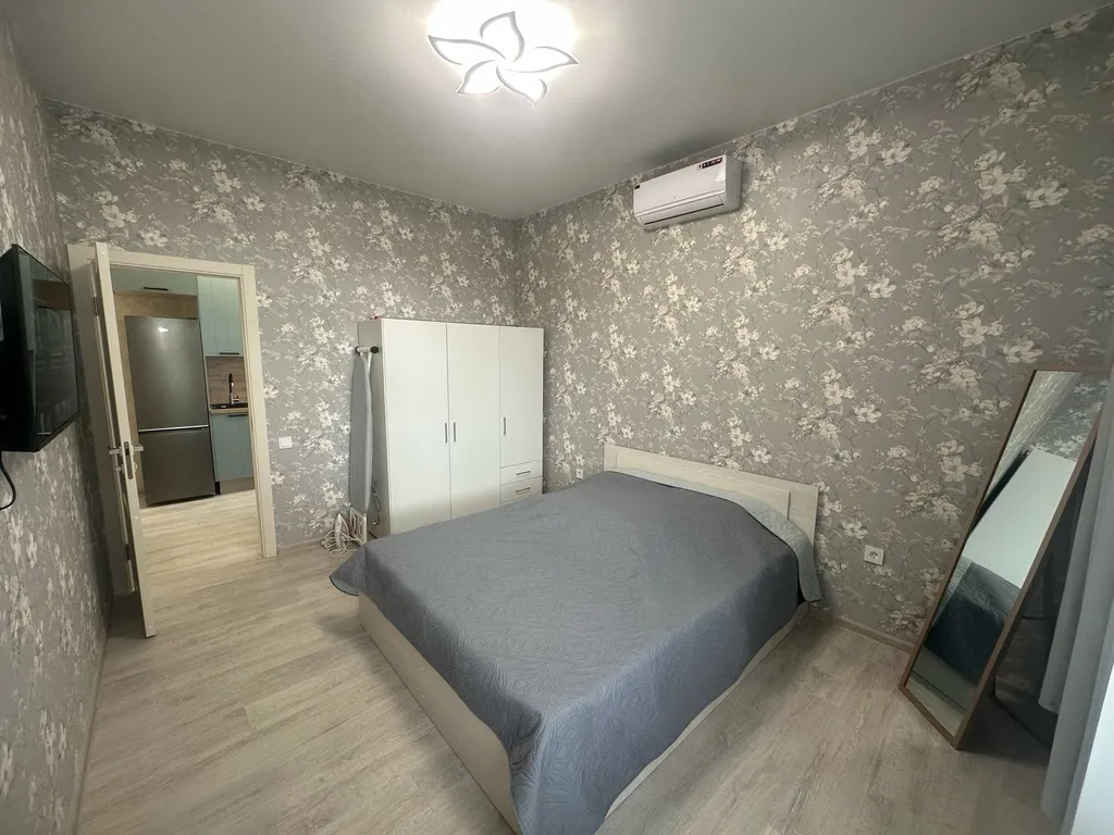 Квартира Двухкомнатная квартира с видом на зелень — Адлер