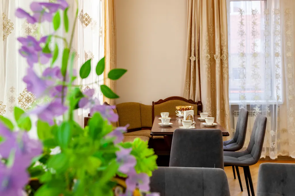 Уютный дом в центре города