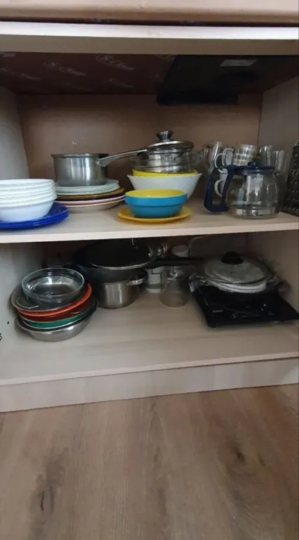 Уютный дом в жилой деревне возле реки