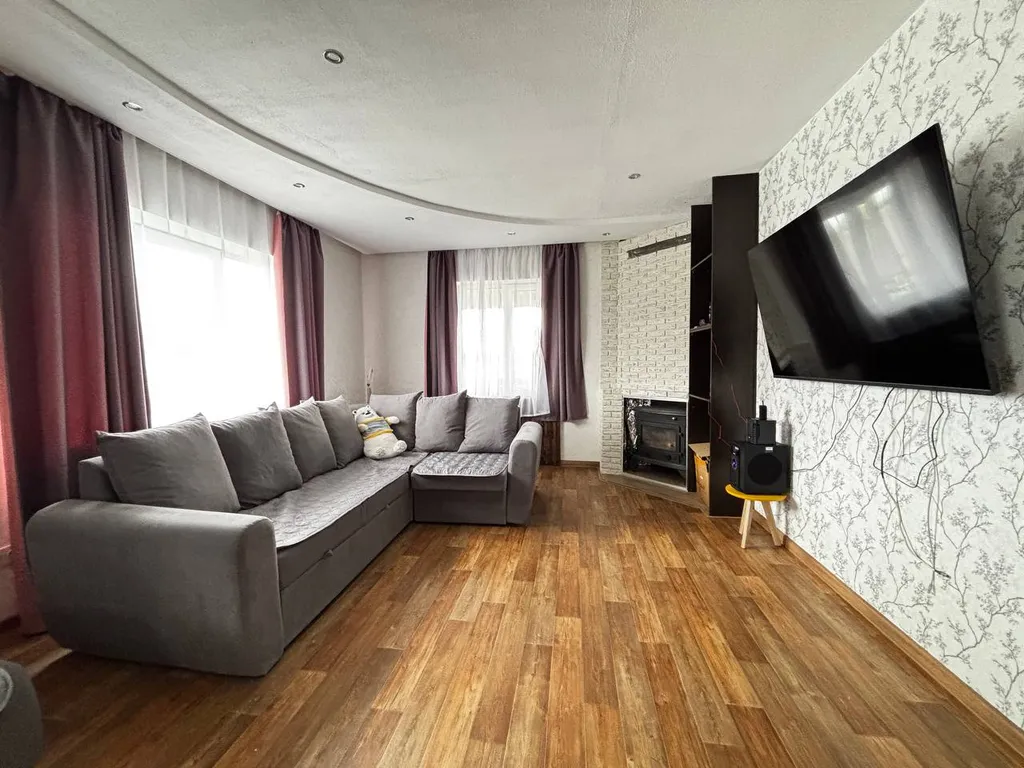 4-комнатный Дом