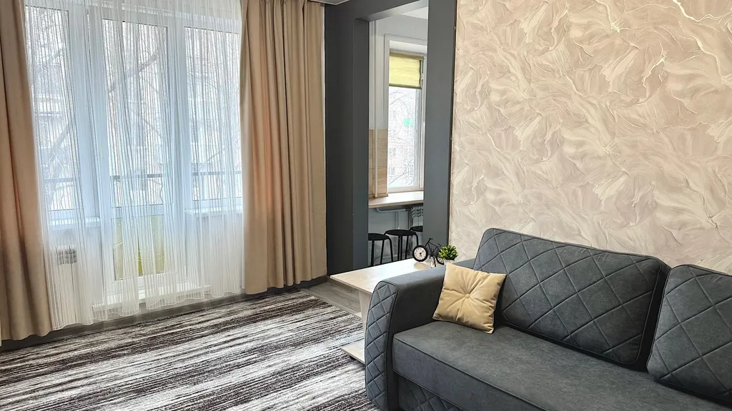 Двухкомнатная квартира в самом центре города, рядом с институтом ФСИН