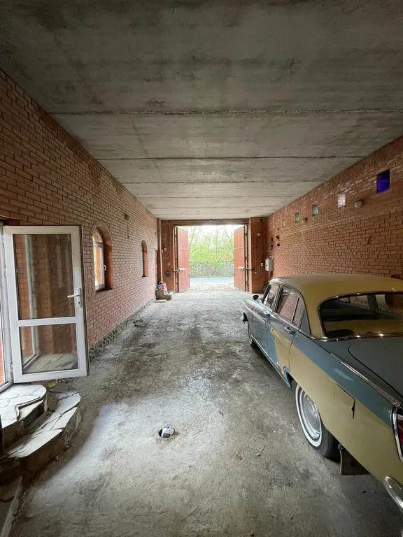 Улучшенный номер с балконом и стильной ванной комнатой