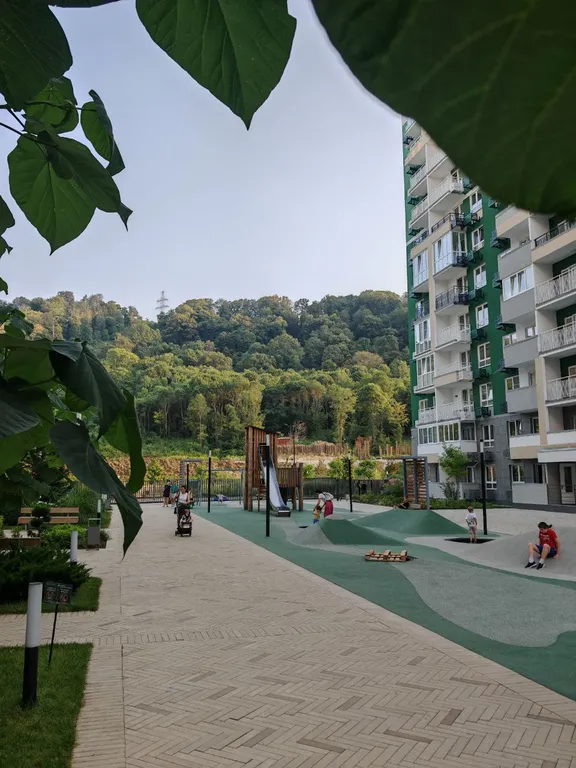 Квартира с новым ремонтом в прекрасном ЖК рядом с пляжами