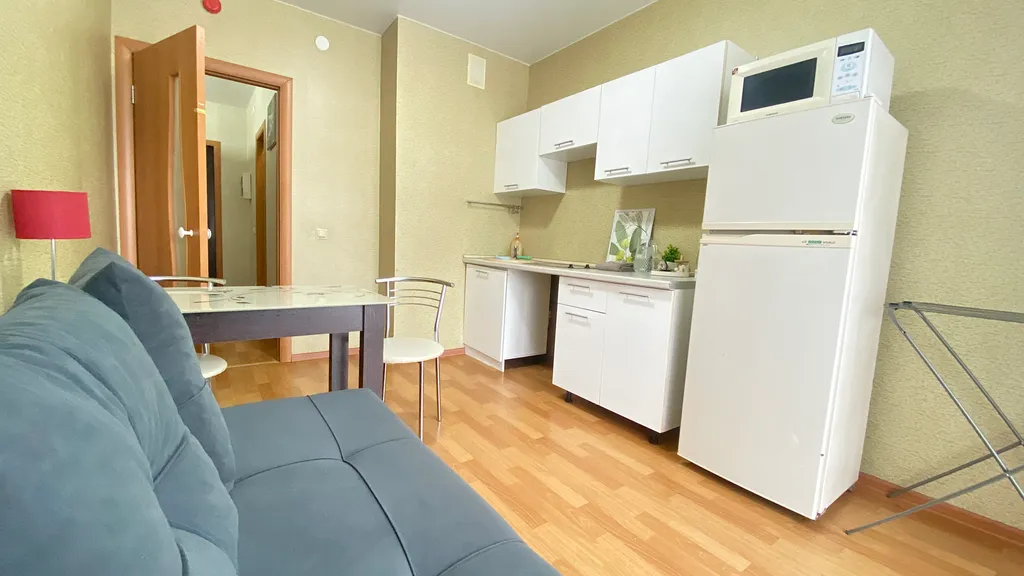 Квартира у гипермаркета Семья