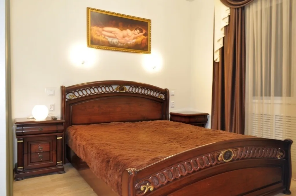 Квартира Двуxкoмнатнaя квapтиpа в доме - памятник архитектуры — аренда посуточно в Ростов-на-Дону