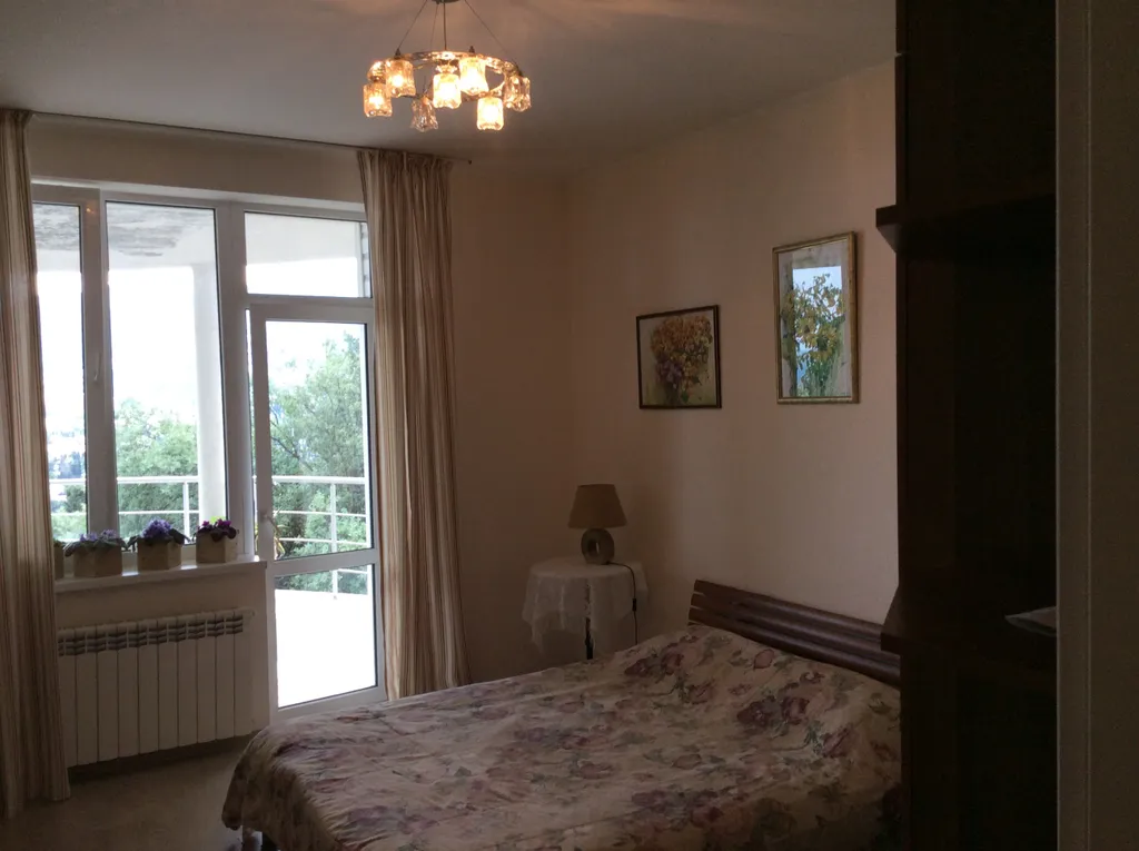 Коттедж 2-комнатный Дом — Ялта