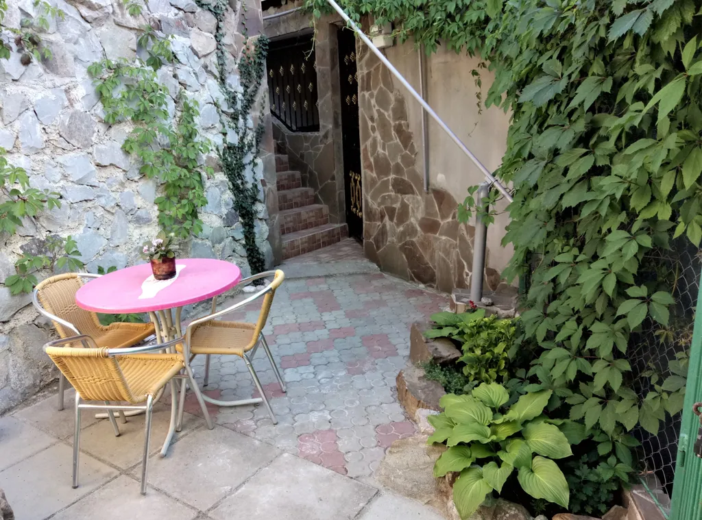 Уютная студия с летней площадкой