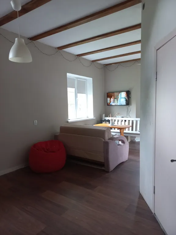 Частный дом в деревне в 15 километрах от центра города