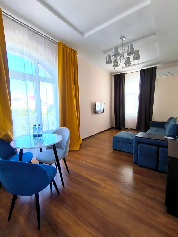 Уютная 2-комнатная студия на пляже