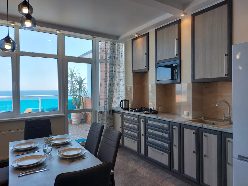 Апартаменты 2-комнатные у Моря первая береговая