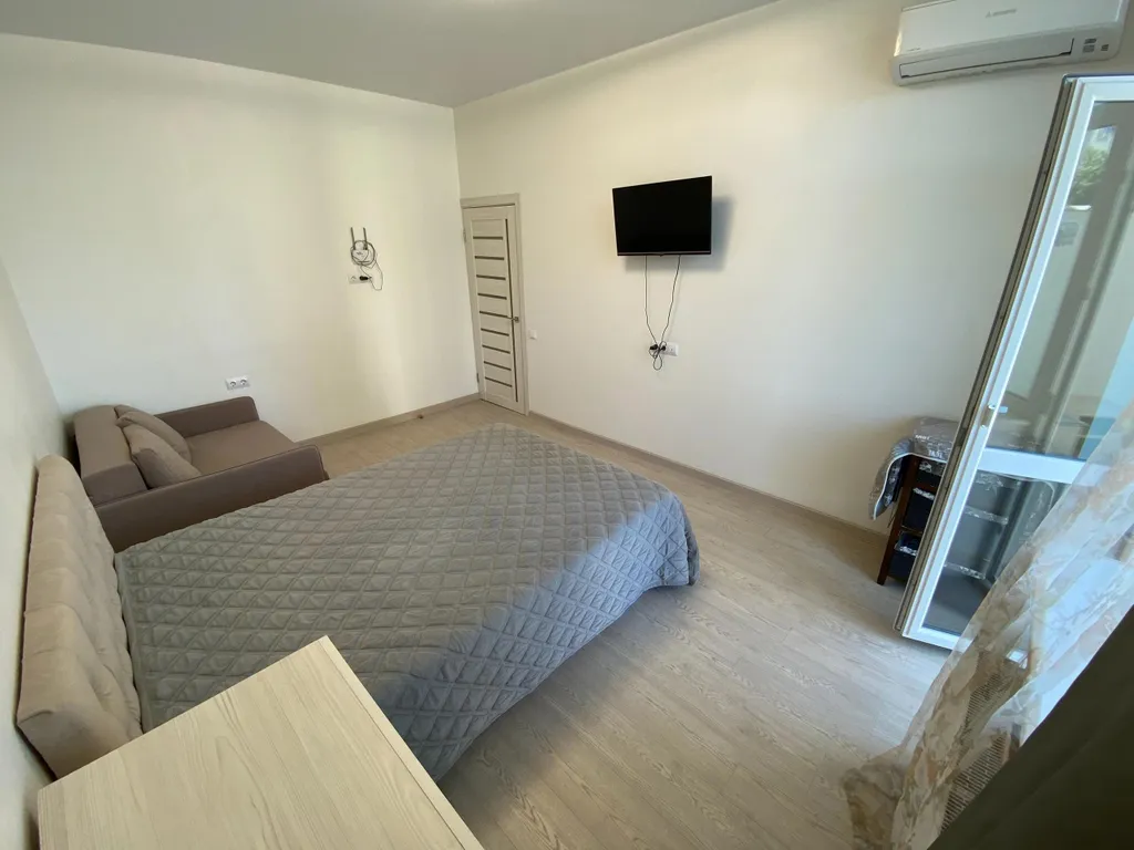 Уютная квартира с большой терассой — аренда посуточно в Ялта