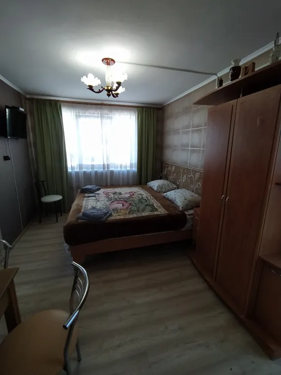 Двухэтажный трёхкомнатный дом Крым с кухней и двором под ключ